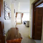 Rige\'S Homes 2Brm Furnished