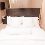 Bigger Studio With Private Pool Resturant And A Minimart On Site Top Security In Kiambu Road