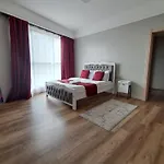 2Bedroom Favorite Parkview Stay By Janice- Near Airport-Self Check In