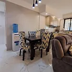 2Bedroom Favorite Parkview Stay By Janice- Near Airport-Self Check In