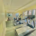 Stylish 1 Bedroom With Rooftop Pool&Gym -Near It All