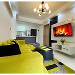 Ntate\'S Place At Kindaruma Homes, Kilimani