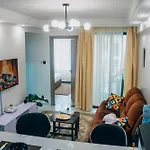 Modern 1 Bedroom Apartment In Kilimani With Rooftop Access, Workspace