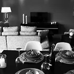 Suite Life Serviced Apartments
