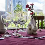 Sentrim 680 Hotel
