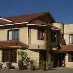 Osinkirri Hotel Kilimani