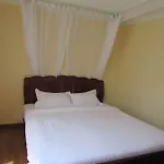 Trippleo\'S Hotel
