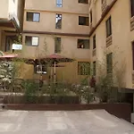 Trippleo\'S Hotel