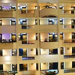 Ledger Plaza Hotel