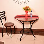 Sherry Homes- Zuri Studio
