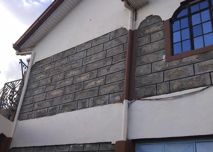 Saika Apartments,Komarock Road