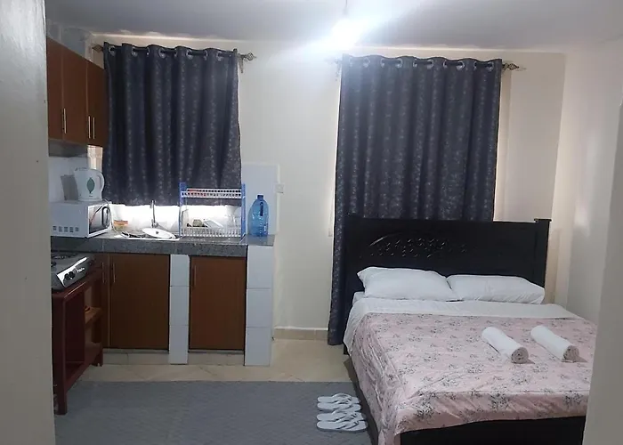 Lux Suites Nataliz Apartments Utawala