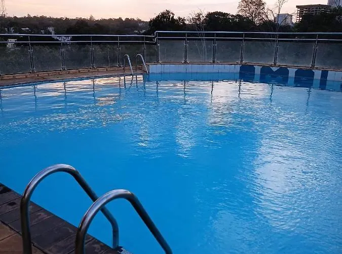 Emeli Suites