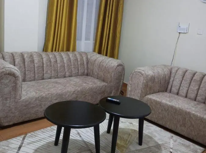 Lux Suites Wawazi Court Apartments