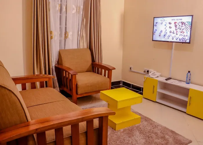 Dayo Suites And Hotel