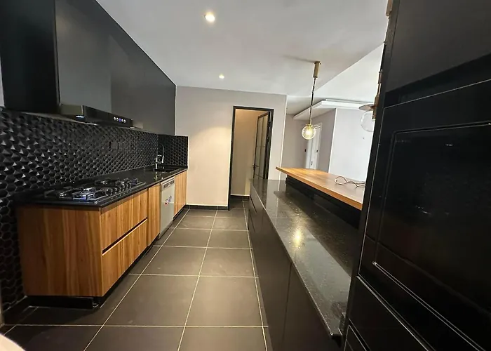 Volaire Apartments