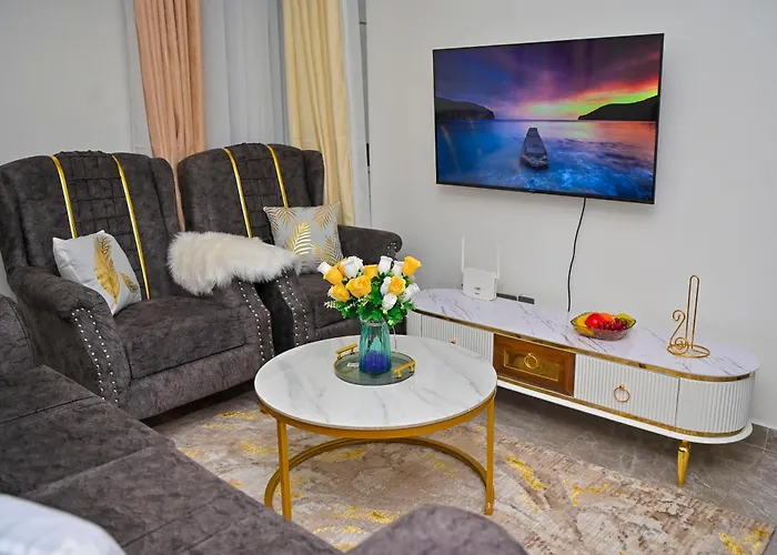 Luxurious 1Bedroom In Kilimani, Equipped Gym, Serviced Lift, Speedy Wifi, Garden Views, Kids Play Area, Proximity To Yaya Centre Shopping Malls, Restaurants And Bars