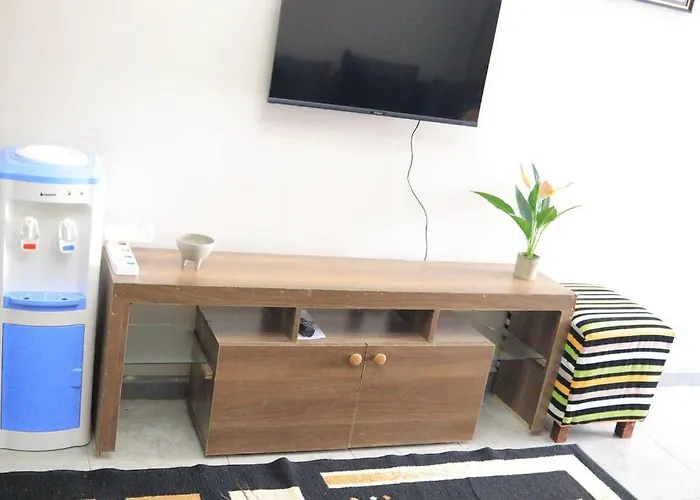 Convenient Cozy Spot Near Airport
