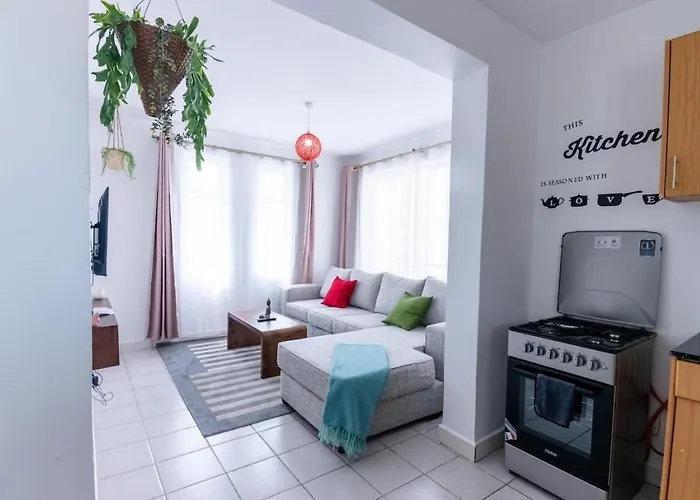 The Cozy Space With Pool ,Netflix And Fast Wifi
