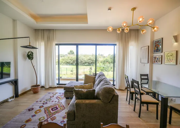 Riverbank One Bedrooms Apartment, Swimming Pool, Gym, Workspace, Db Space Living