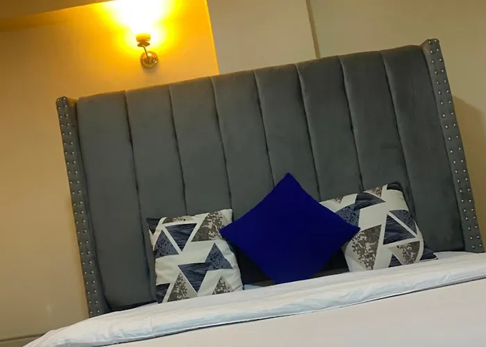 Elegant Stays