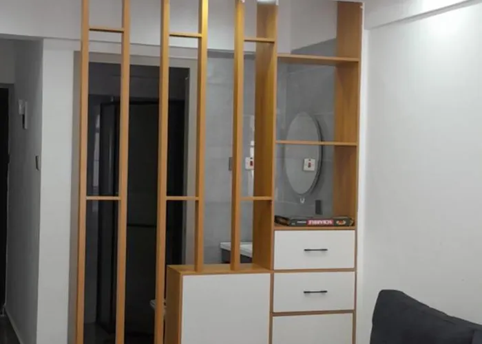 June\'S Studio
