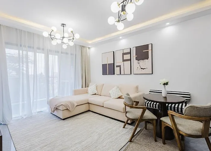 Floto House