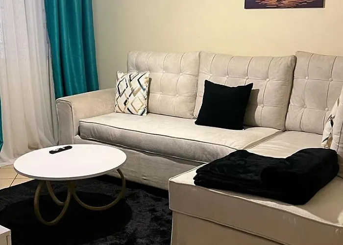 Cosy Apartment In South B