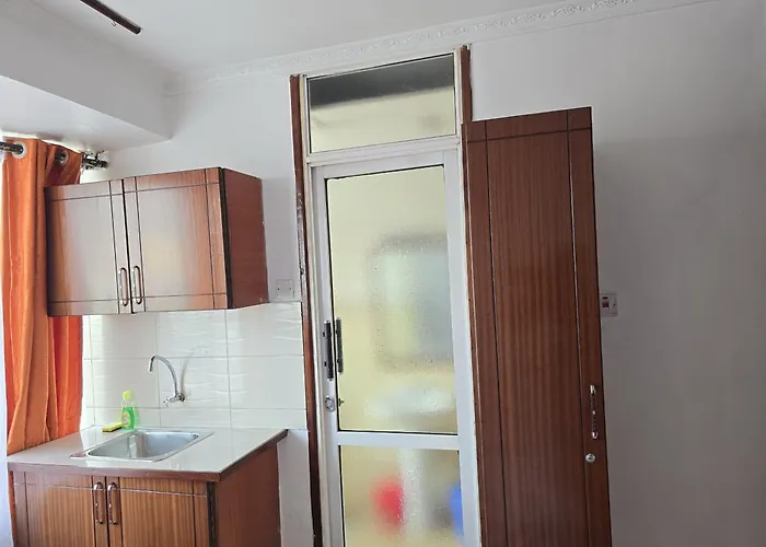 Kara\'S Place