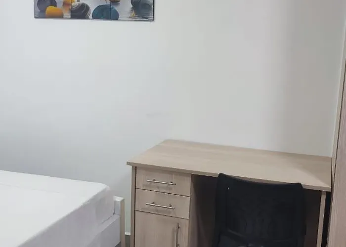 Fully Furnished Stadeview Studios