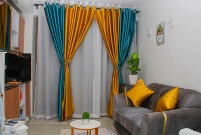 Modern Studio Bnb In Roysambu