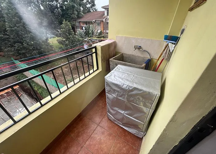 The Cozy Corner 1Br In Westlands Near Sarit Centre