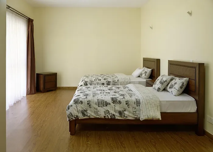Westlands Backpackers