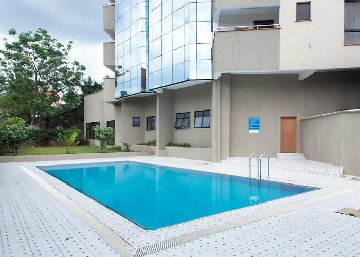 Myra Residence By Dunhill Serviced Apartments
