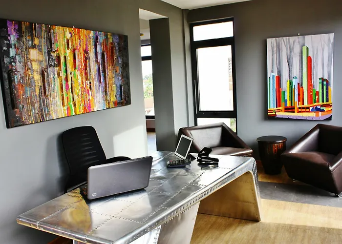 Suite Life Serviced Apartments