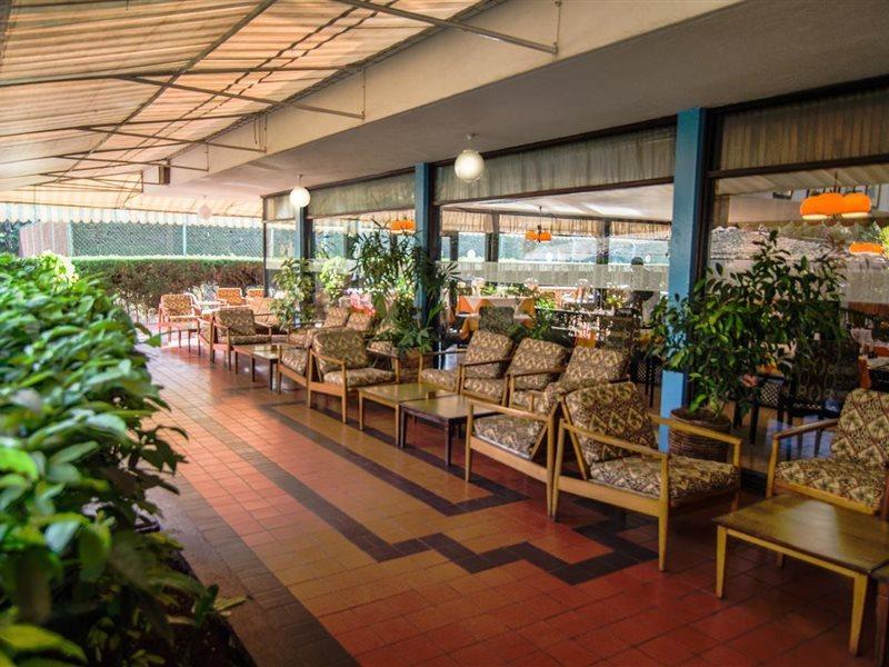 Sentrim Boulevard 4*