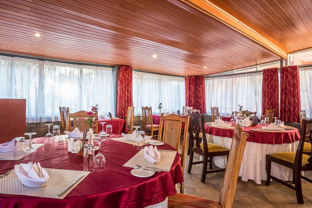 Brickwood Hotel 3*