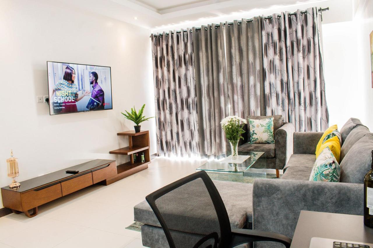 Silverstone -modern Living 1 Bedroom Near Yaya - Gym&pool Apartment Nairobi