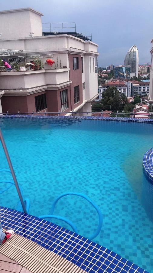 Silverstone -modern Living 1 Bedroom Near Yaya - Gym&pool Apartment
