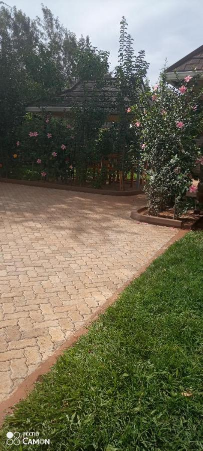 Homestay Tedangie Gardens