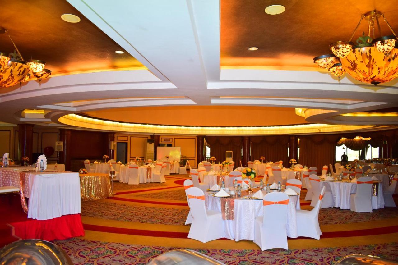 Hotel Safari Park 4*