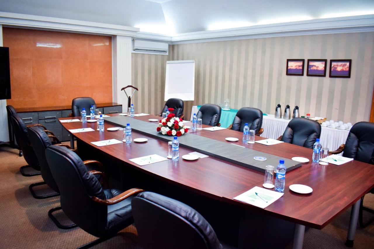 Safari Park Hotel
