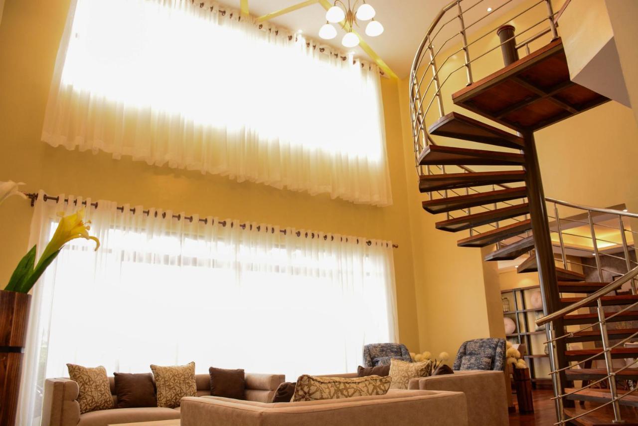 Lux Westlands Penthouse *