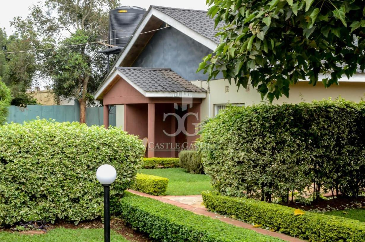 Castle Gardens Hotel 5*