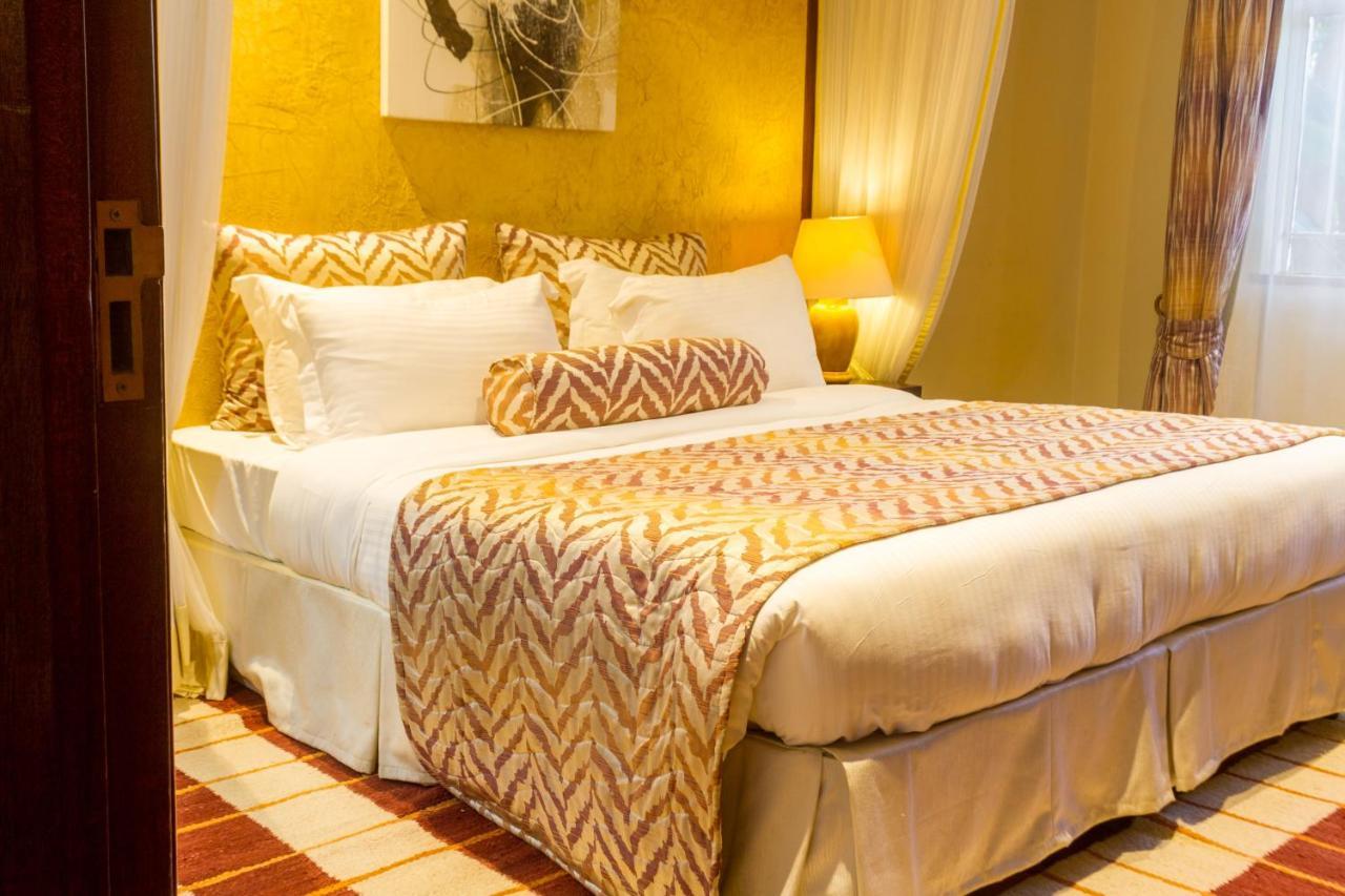 Mimosa Court Aparthotel
