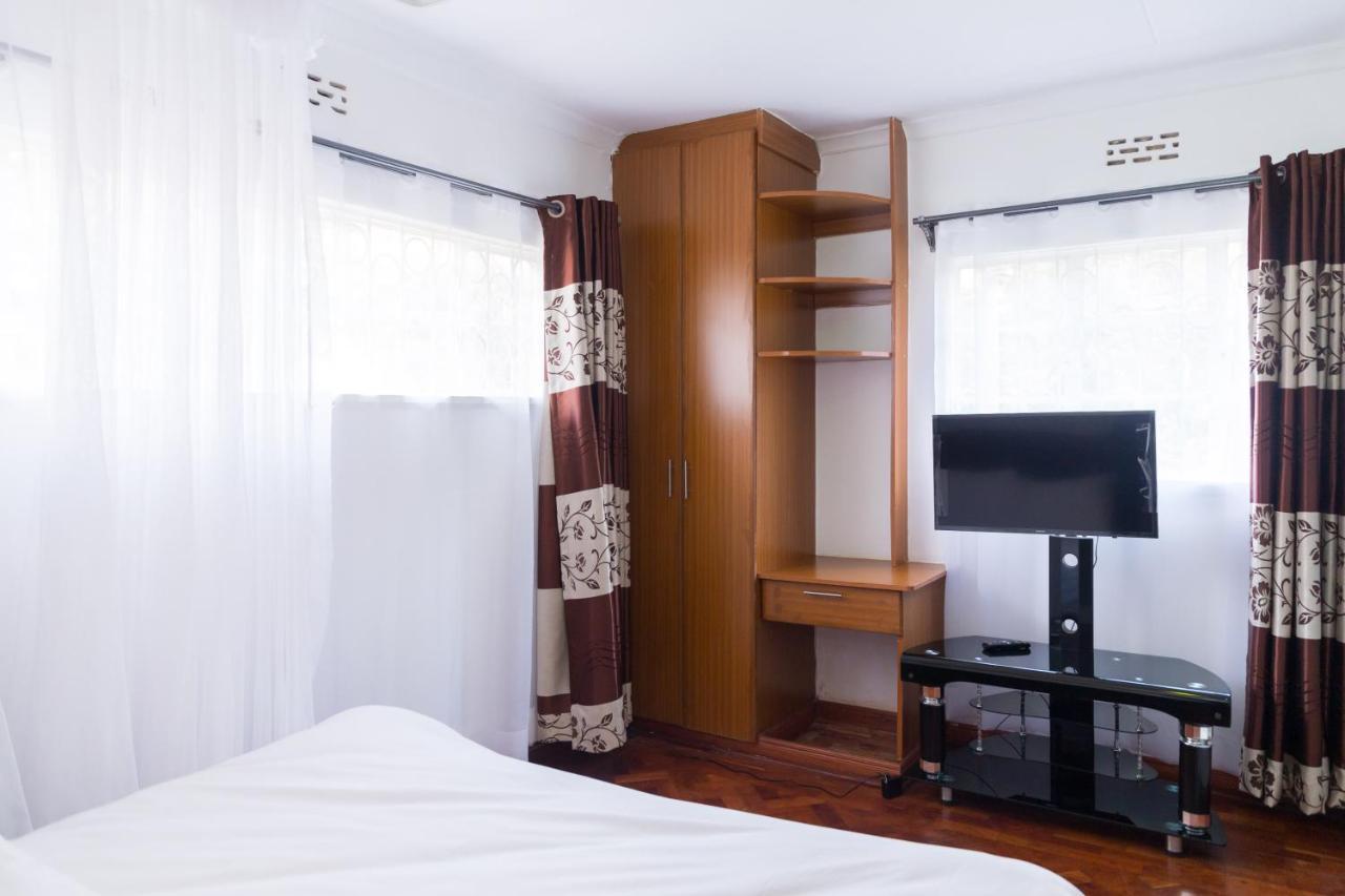 Celio Jardine Lavington Guest house 2*