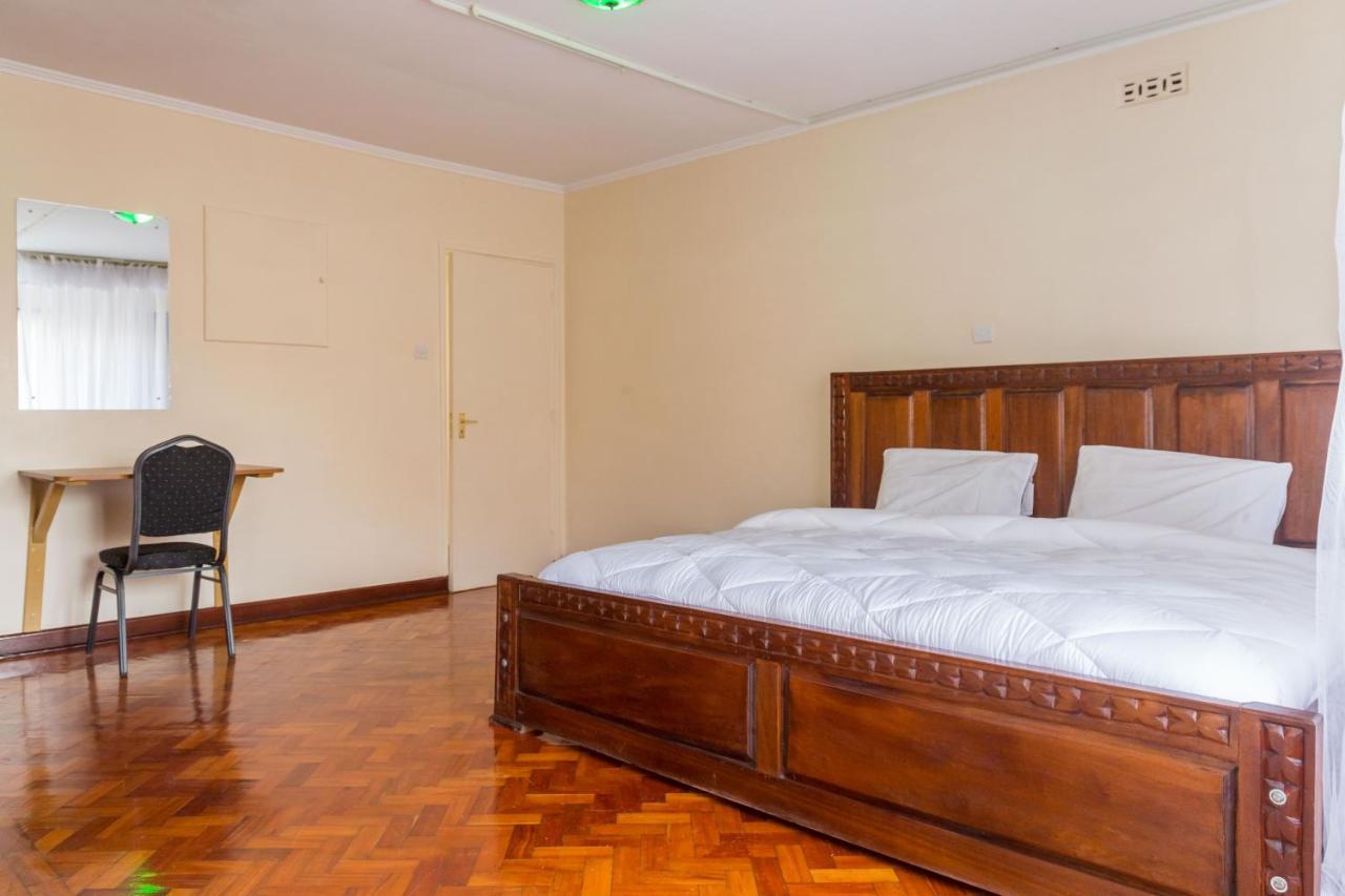 Celio Jardine Lavington Guest house 2*