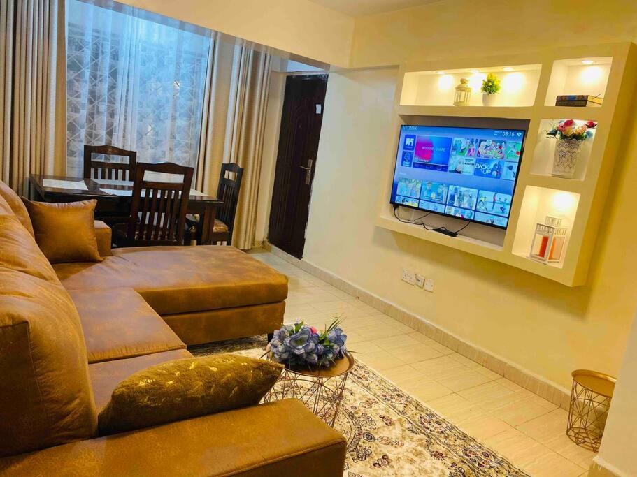 Eastleigh Executive Furnished Next To Bbs Mall