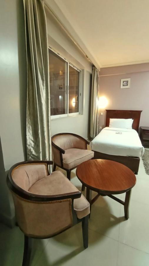 Decale Palace 3* Nairobi
