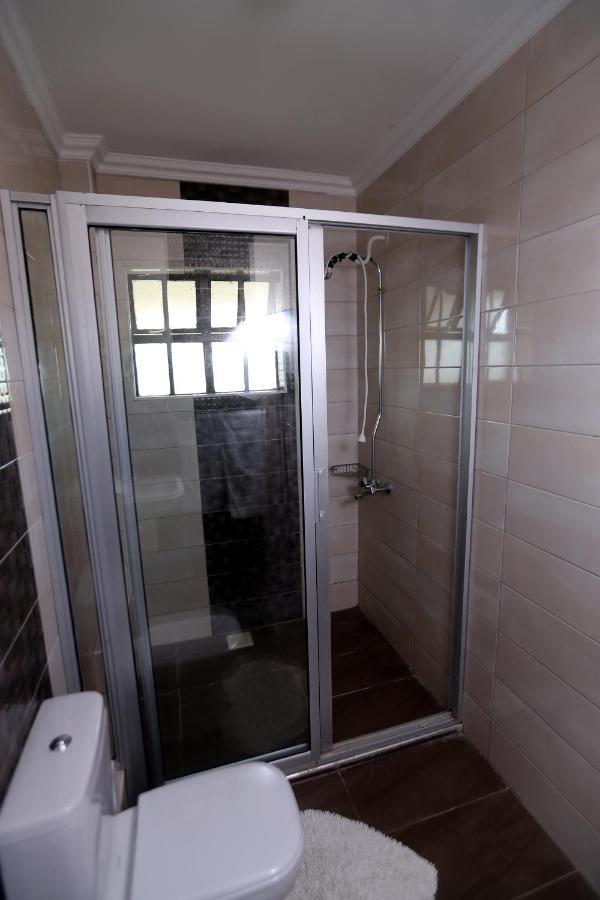 Esao Airport Suites Homestay